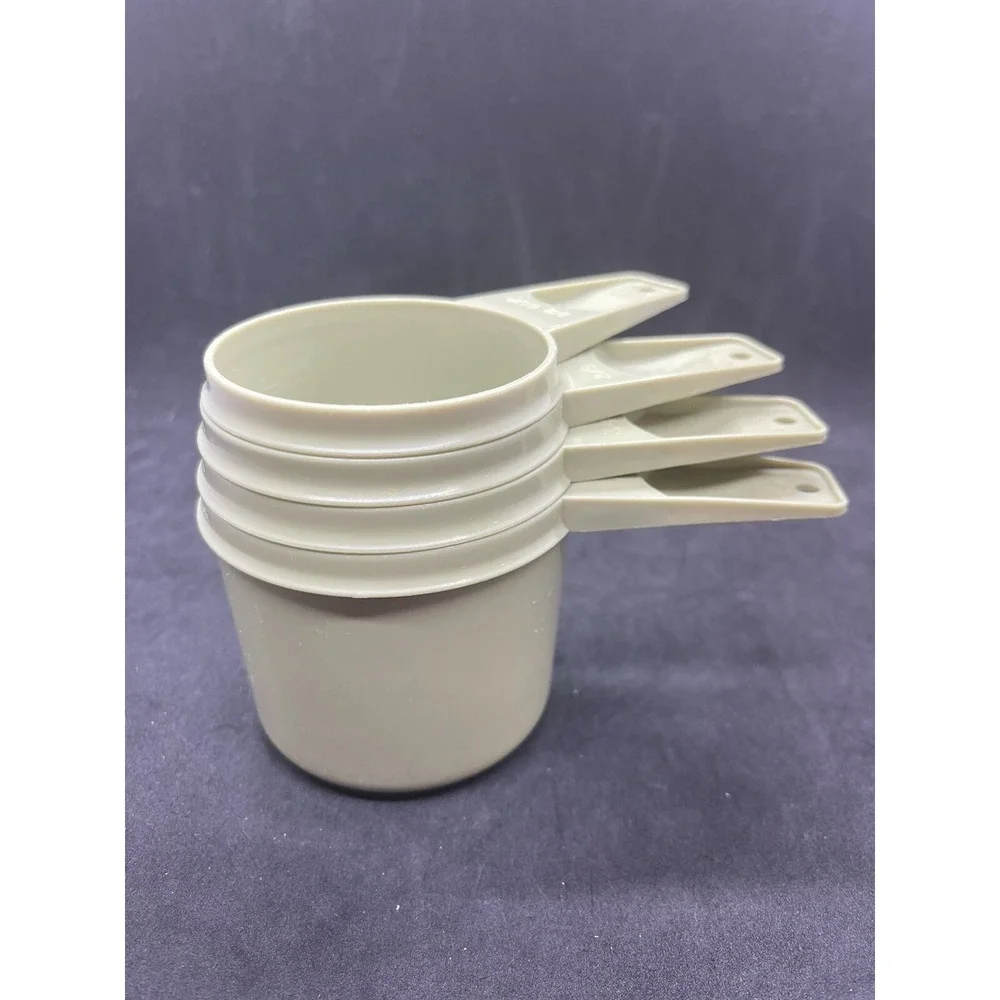 Vintage Tupperware Measuring Cups Avocado‎ Green Set of 4 Stacking Nesting